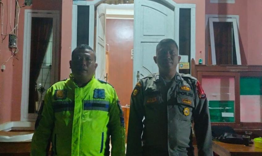 Berikan Pengamanan Polres Kaur Lakukan Patroli di Kantor Bawaslu