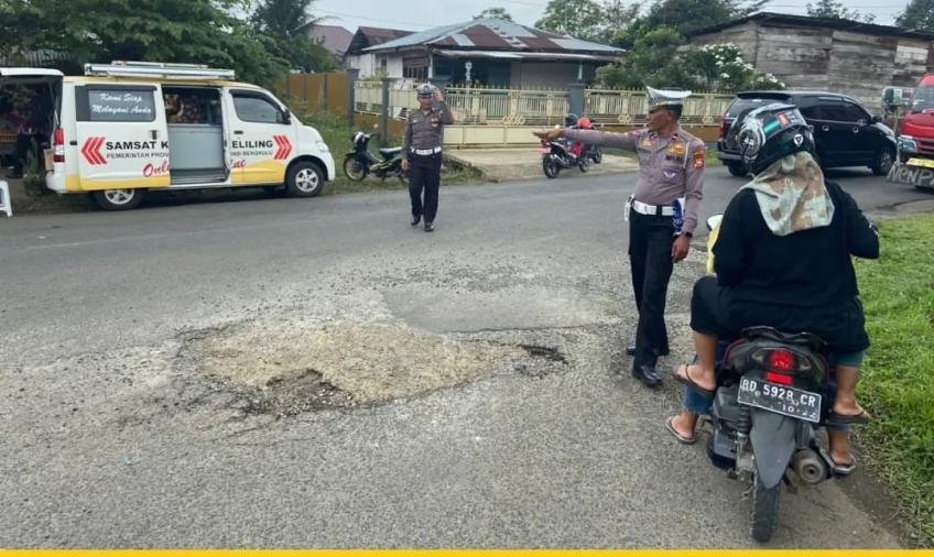 Ciptakan Masyarakat Taat Pajak Kendaraan, Sat Lantas Polres Bengkulu Utara Lakukan Razia Gabungan