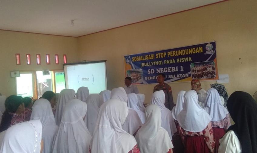 Polsanak Sat Binmas Polres BS, Sambangi Siswa SDN 01  Bengkulu Selatan Sosialisasikan Bullying