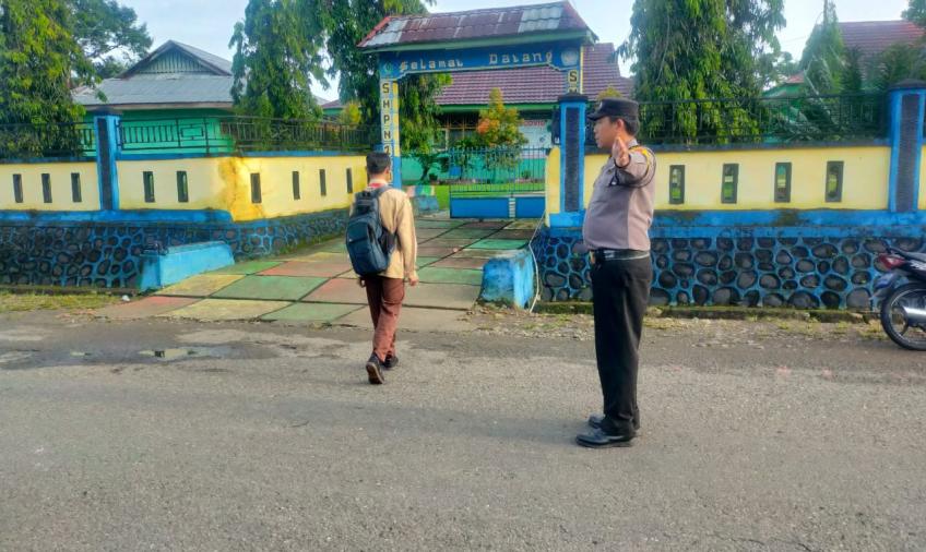 Gelar Pengaturan Pagi, Personel Polsek Kotapadang Sampaikan Imbauan Kamtibmas