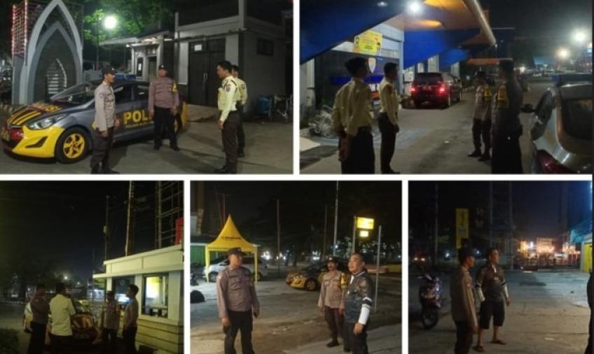 Anitisapasi Tindak Kejahatan, Personel Polsek Ratu Samban Patroli Keliling di Malam Hari