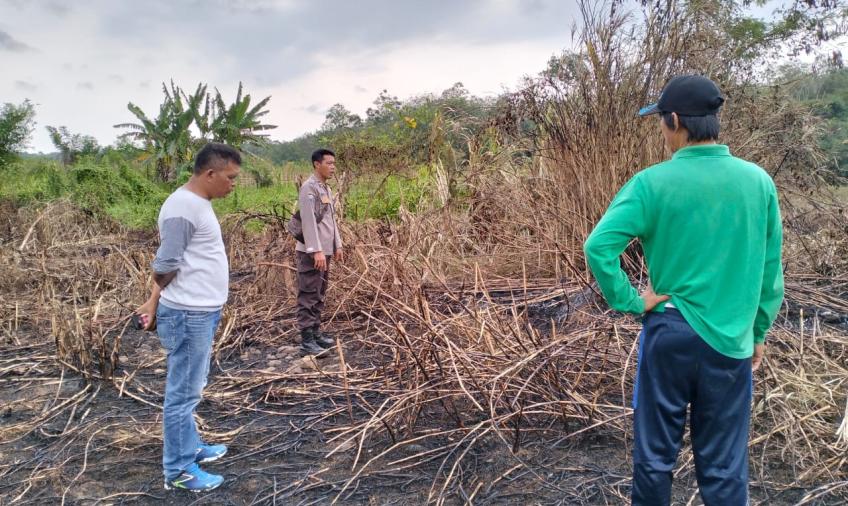 Warga Bermasalah Batas Tanah, Polsek Lais Cek TKP