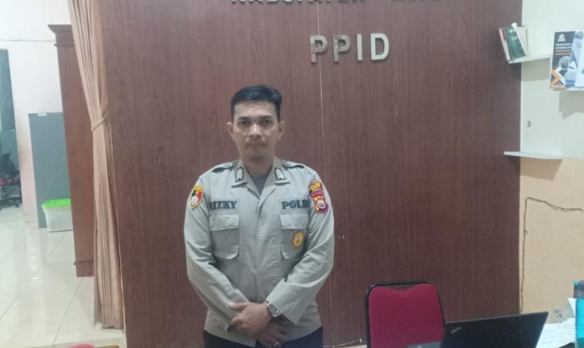 Personel Polres Kaur Lakukan Pengamanan di Kantor Bawaslu