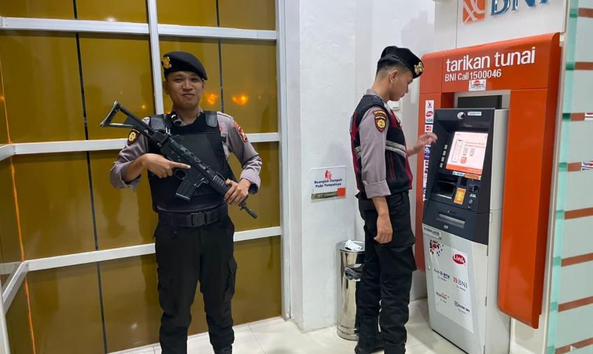 Personel Sat Samapta Polres Kaur Patroli Pengecekan Obvit