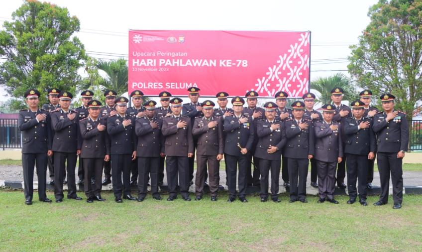 Kapolres Seluma Pimpin Upacara Peringatan Hari Pahlawan 