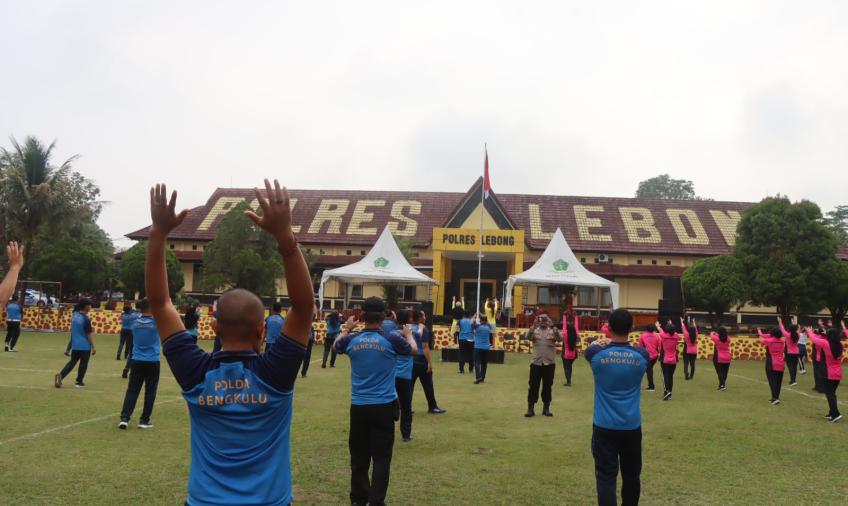 Jaga Kebugaran, Polres Lebong dan Polsek Jajaran serta Bhayangkari Gelar Olahraga Bersama