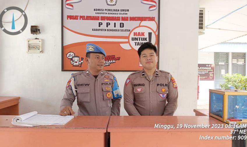 Hari Minggu Polres BS Tetap Jaga Kantor KPU Kabupaten Bengkulu Selatan, Jamin kondusifitas Kamtibmas