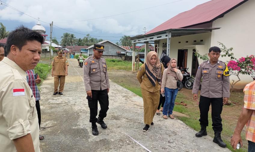 Kapolsek Lebong Utara Hadiri Monev di Desa Tunggang