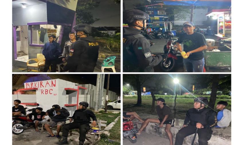 PatroliMalam, Sat Sampata Polresta Sambangi dan Sampaikan Imbauan kepada Warga yang Nongkrong di Pingir Jalan Kawasan Pantai 