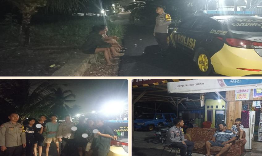 Patroli Dialogis, Personel Polsek Gading Cempaka Sambangi Pemuda yang Nongkrong dan Sampaikan Imbauan Kamtibmas 