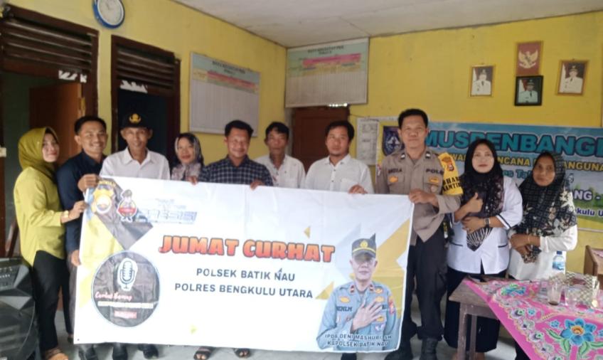 Dengarkan Keluh Kesah Masyarakat Polsek Batiknau Gencar Melaksanakan Jumat Curhat