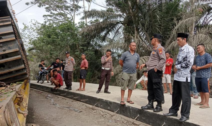 Pasca Tronton Masuk Siring, Kapolsek Batiknau Pantau Langsung ke Lapangan