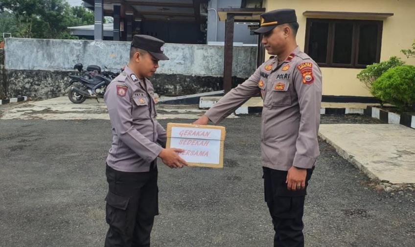 Peduli Kepada Masyarakat, Polsek Giri Mulya Lakukan Gerakan Sedekah Bersama