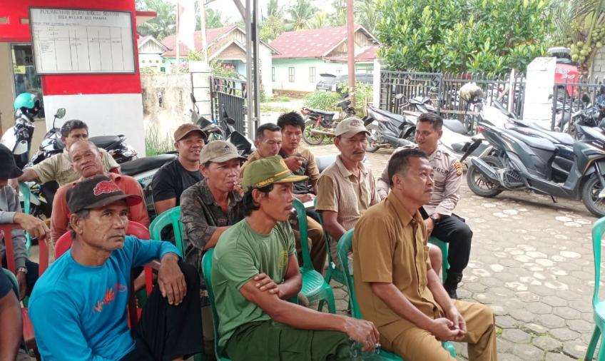Polsek Manna Menghadiri Musyawarah Rencana Pembangunan Desa dan Tapal Batas Desa binaan