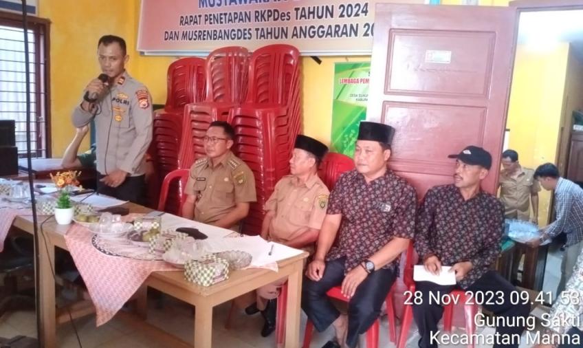 Kapolsek Manna Hadiri Musrenbangdes Desa Gunung Sakti 