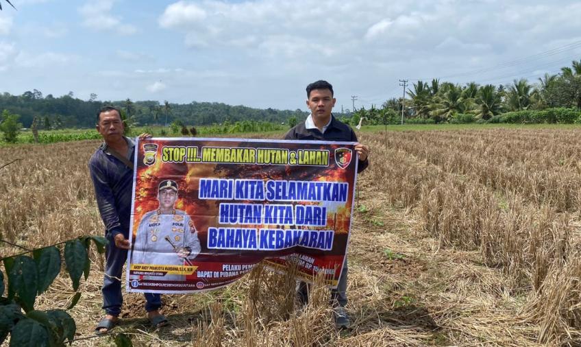 Personel Polsek Air Besi Gencar Sosialisasi Antisipasi Karhutla Diwilayahnya