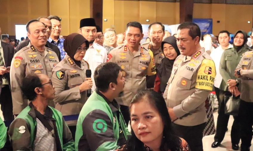 Wakapolri Ajak Masyarakat Ciptakan Pemilu Damai Dengan Kegiatan Sosial