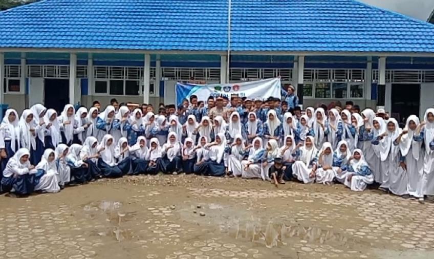 Kapolsek Rimbo Pengadang Sosialisasi Pencegahan Kenakalan Remaja di SMPN 17 Lebong