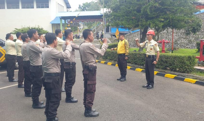 Bhabinkamtibmas Polsek Lebong Selatan Berikan Latihan Kepada Satpam PLTA Tes