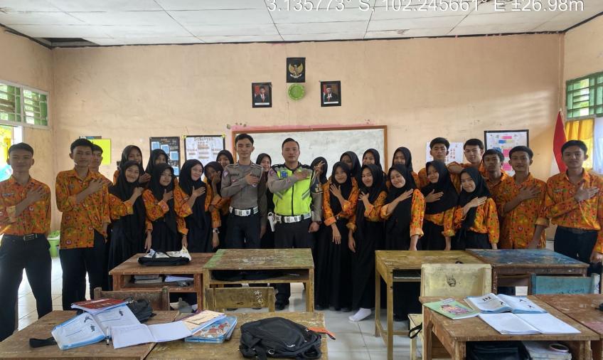 Police Goes To School, Satlantas Polres Lebong Edukasi Pelajar SMAN 3 Lebong