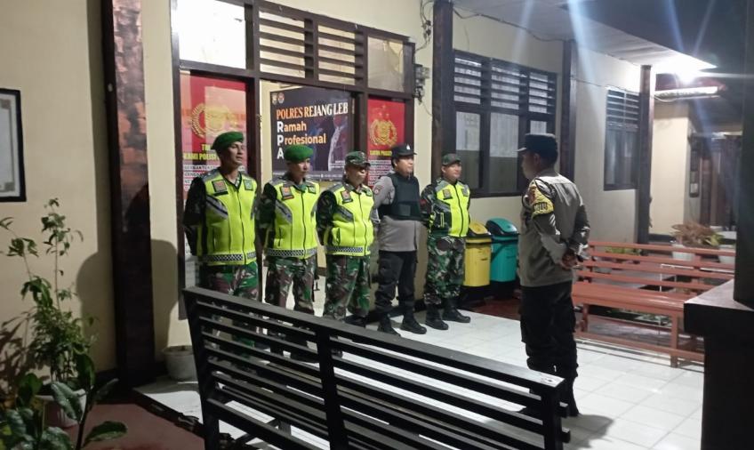 Sinergitas TNI-Polri, Polsek Curup dan Koramil 409-05 Curup Gelar Patroli Rutin Antisipasi Tindak Pidana