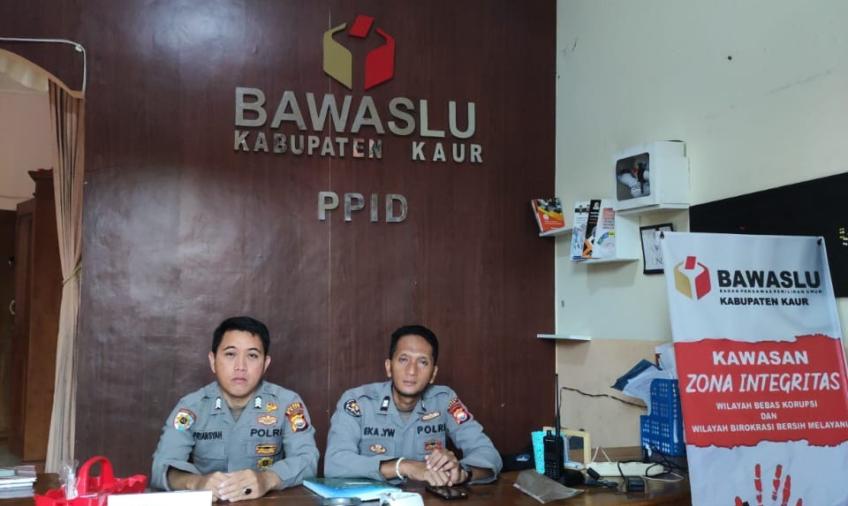 Dalam Rangka OMB 2023, Personel Polres Kaur Patroli di Kantor Bawaslu 