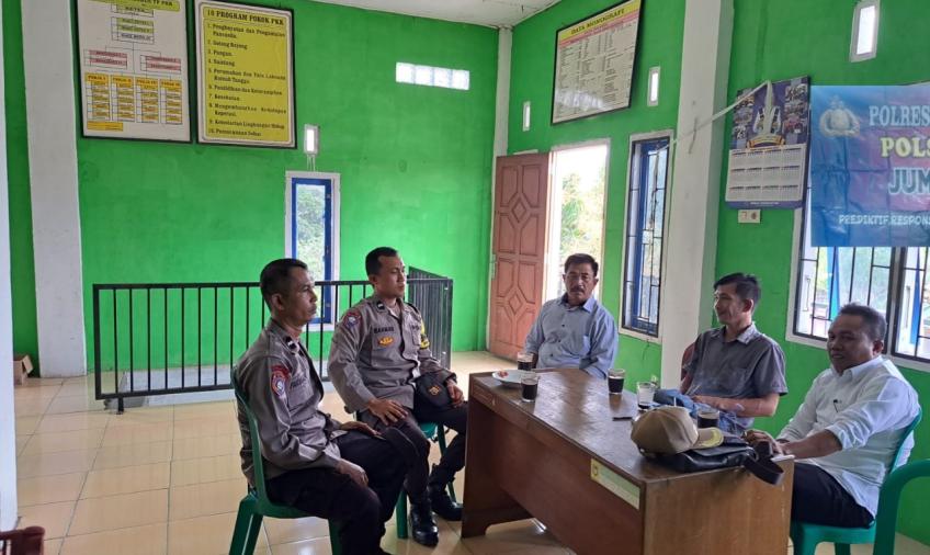 Mendengar Keluhan Warga Secara langsung, Polsek Seginim Gelar Jumat Curhat