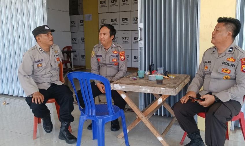 Wujudkan Kamtibmas Yang Kondusif, Polsek Kota Manna  Polres BS, Giatkan Patroli Ke Kantor PPK dan Panwascam Pasar Manna