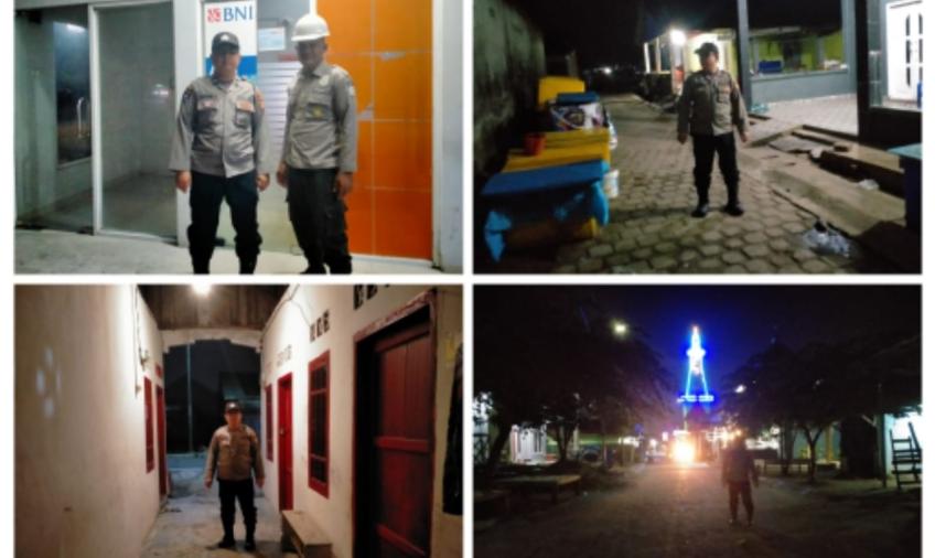 Personel Polsek KSKP Pulau Baai Patroli Dini Hari Cegah Gangguan Kamtibmas 