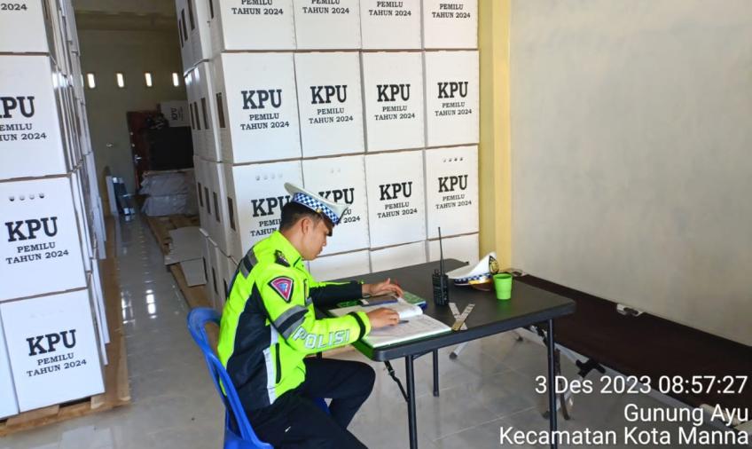 Sat Lantas Patroli ke Lokasi Keramaian dan Seputaran Gudang Logistik KPU, Kantor KPU Serta Bawaslu