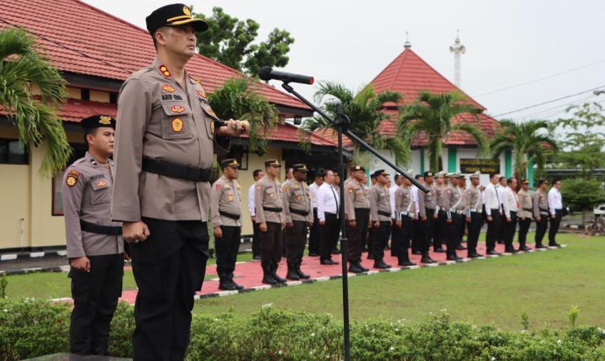 Kapolres Seluma Pimpin Upacara Serah Terima Jabatan di Lingkungan Polres Seluma