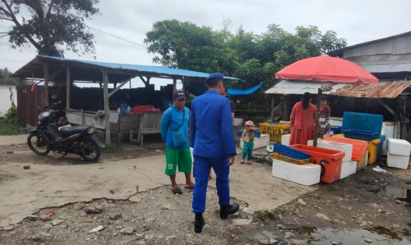 Wujudkan Kamtibmas Kondusif Jelang Pemilu 2024, Polairud Polres BS Patroli ke TPI Pasar Bawah