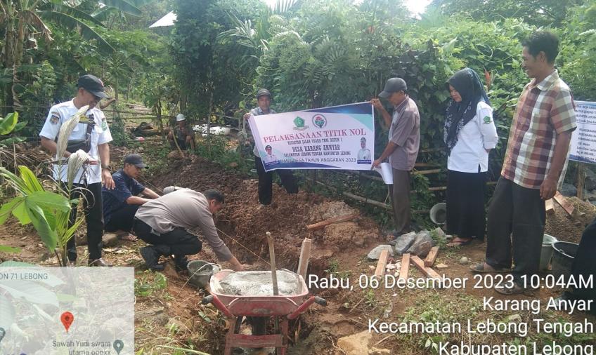 Bhabinkamtibmas Polsek Lebong Tengah Hadiri Titik Nol Pembangunan JUT di Desa Karang Anyar