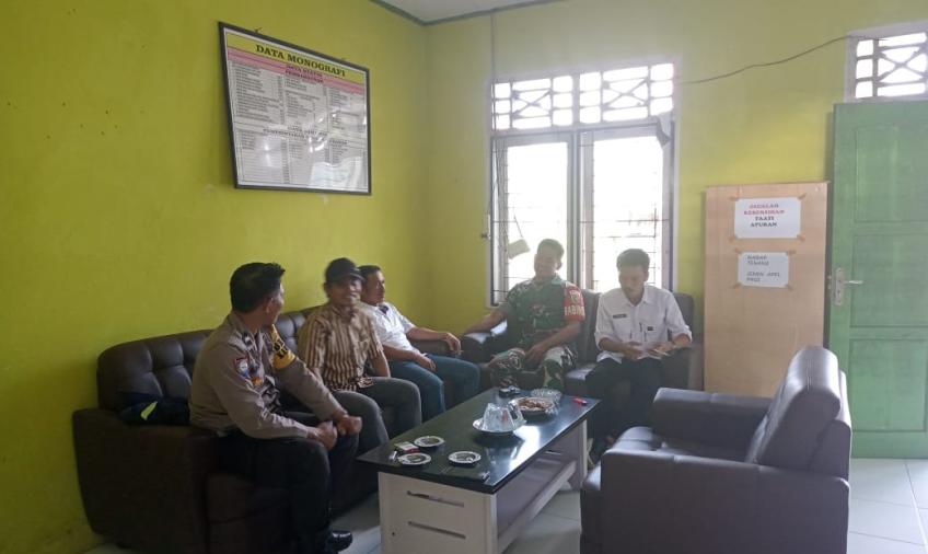 Polri Berkolaborasi dengan TNI Jaga Sinergitas dengan Perangkat Desa