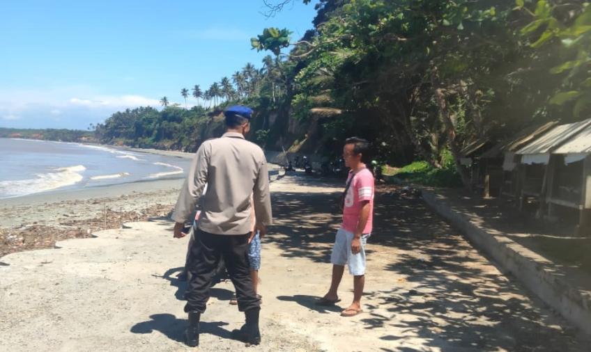Pastikan Kondisi Perairan Aman dan kondusif  , Kasubsatgas Banops OMB Polairud Polres BS Patroli Wilayah Pantai   