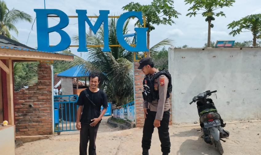 Personel Polsek Ketahun Melakukan Patroli Sambang di Kawasan Wisata BMG Bukit Makmur