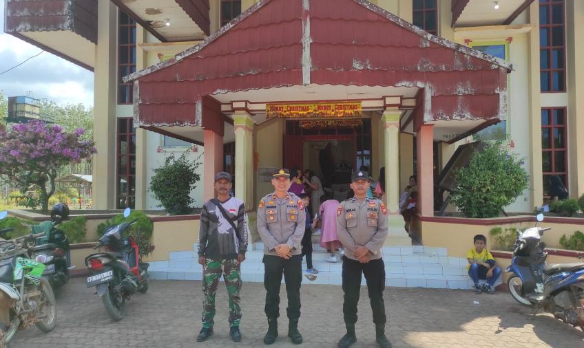 Pastikan Ibadah Natal Berjalan Aman, Polsek Ketahun Lakukan Patroli dan Pengamanan