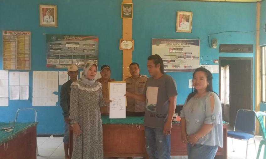 Problem Solving, Bhabinkamtibmas Mediasi Permasalahan Hutang Warga di Wilayah Binaannya