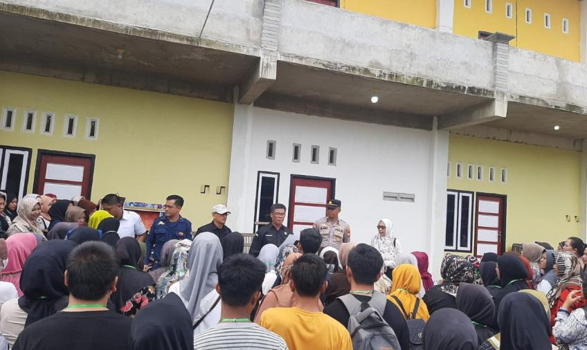 Polres BS Monitoring dan Pengamanan KPU Bengkulu Selatan  dalam Melakukan Pelipatan Surat Suara Caleg Pemilu 2024