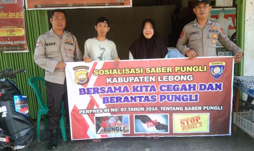 Cegah Pungli, Personel Polsek Lebong Tengah Sosialisasi di Desa Karang Anyar