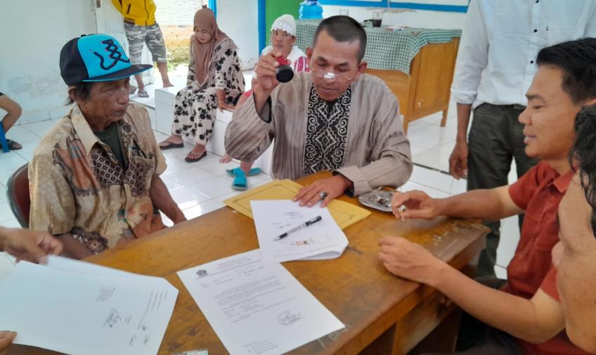 Problem Solving, Bhabinkamtibmas Mediasi Permasalahan Perusakan dan Pembakaran Baliho