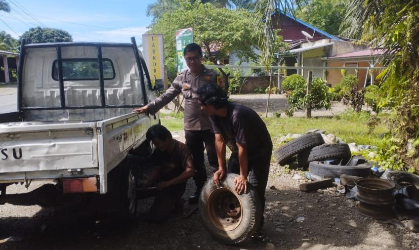 Sambangi Masyarakat, Bhabinkamtibmas Sampaikan Untuk Jaga Keamanan Bersama pada Tahapan Kampanye Pemilu 
