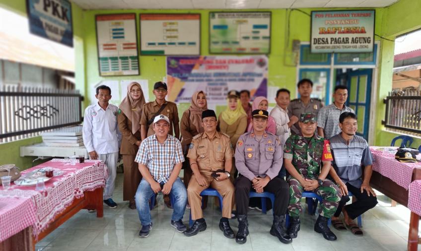 Bhabinkamtibmas Polsek Lebong Tengah Hadiri Monev ADD dan DD di Desa Pagar Agung