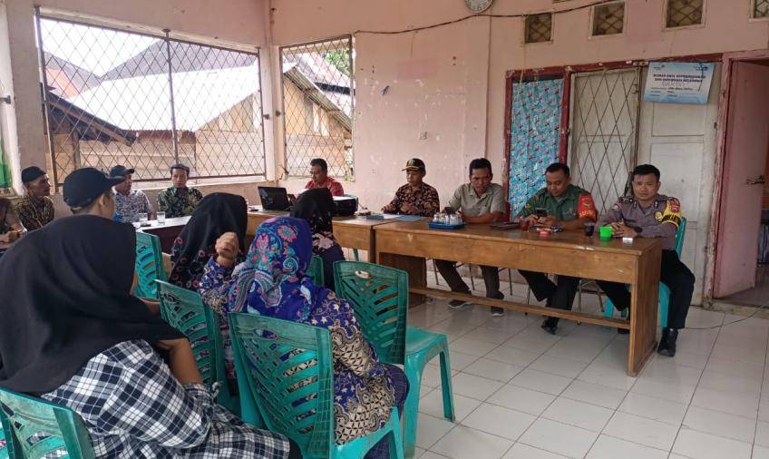 Bhabinkamtibmas Polsek Lebong Atas Hadiri Musdesus di Desa Kota Baru