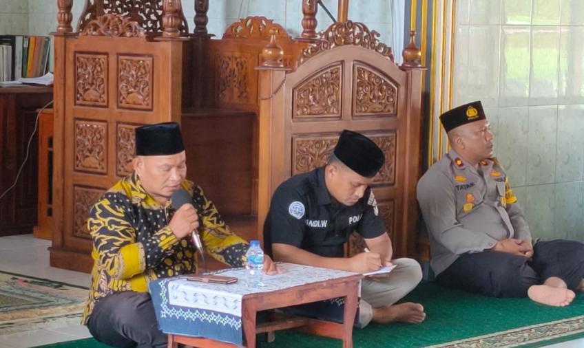 Tingkatkan Keimanan Seluruh Personel Polres Seluma Gelar Binrohtal 