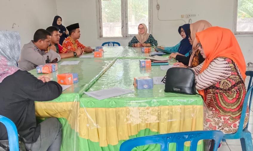 Bhabinkamtibmas Polsek Kota Manna Hadiri Kegiatan Mini Lokakarya Stunting Tingkat Kecamatan 