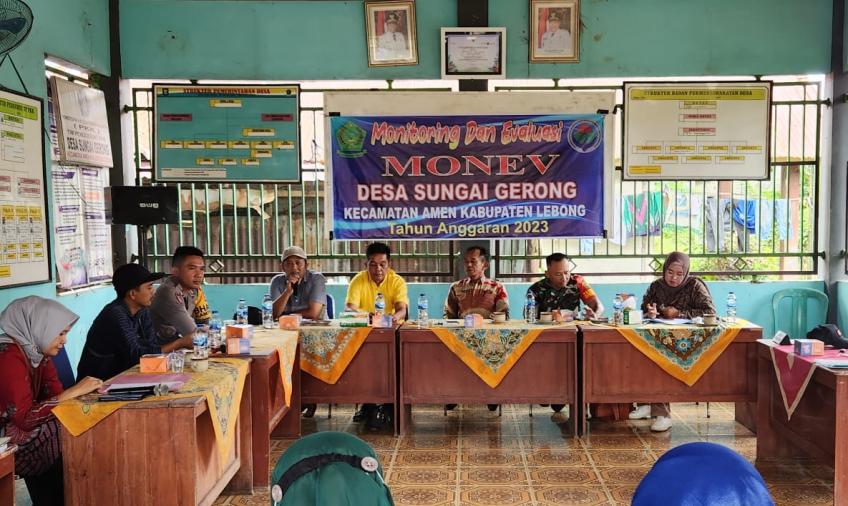 Bhabinkamtibmas Polsek Lebong Utara Hadiri Monev di Desa Sungai Gerong