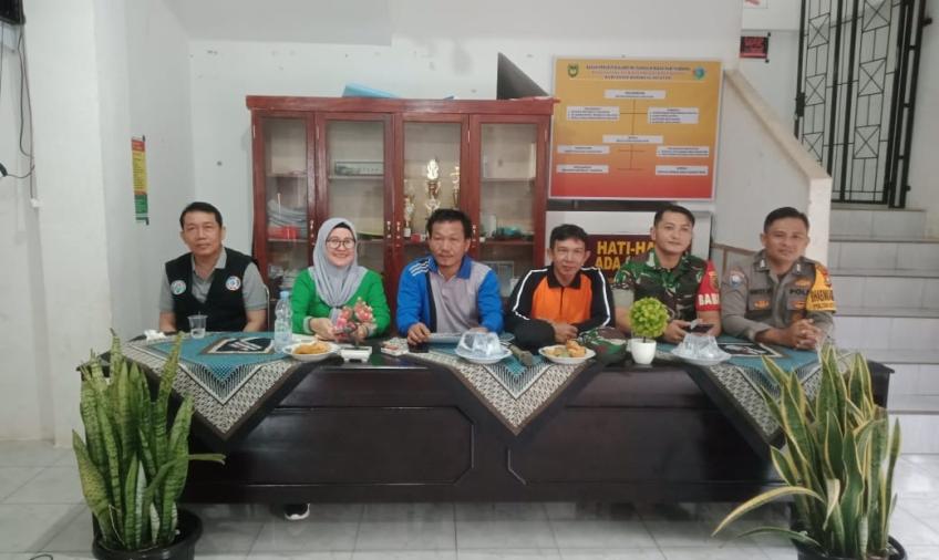 Bhabinkamtibmas Ikuti MUSDESSUS Penetapan Calon Penerima BLT- DD Desa Padang Niur  
