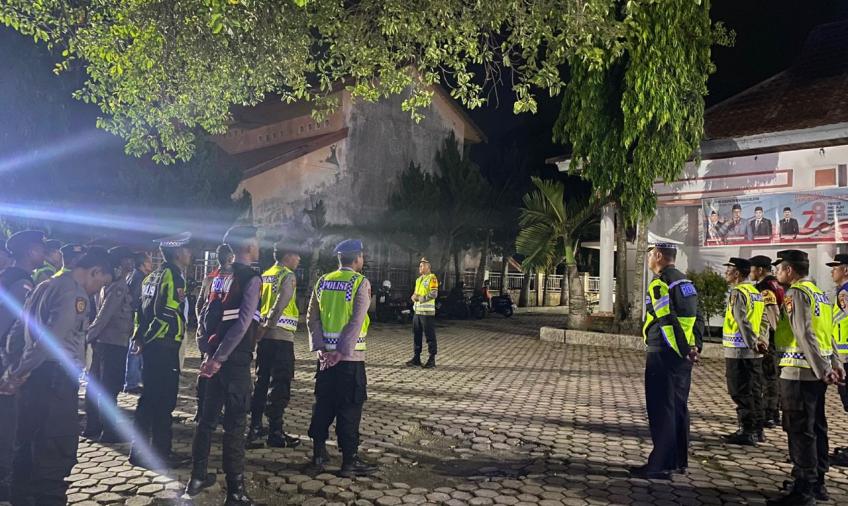 Pastikan Situasi Kamtibmas yang Aman dan Kondusif Jelang Pemilu, Polres Bengkulu Selatan Gelar Patroli KRYD