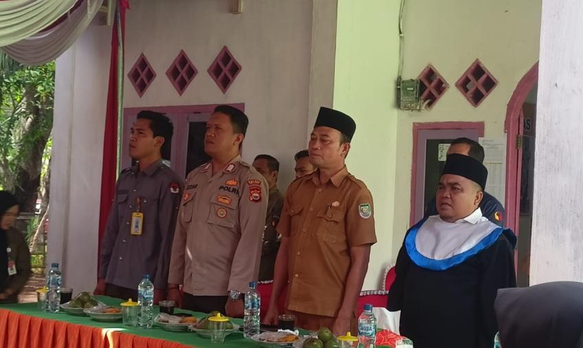 Personel Polsek Semidang Alas Hadiri Pelantikan dan pengambilan Sumpah Janji PTPS  